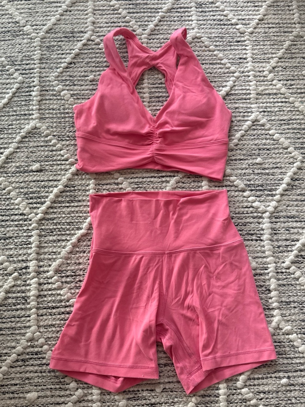Aritzia Butter Women's Pink Seamless Sports Bra & High-Waist Bike Shorts Set